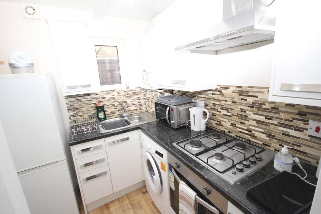 Willesden Lodge London Ngoại thất bức ảnh
